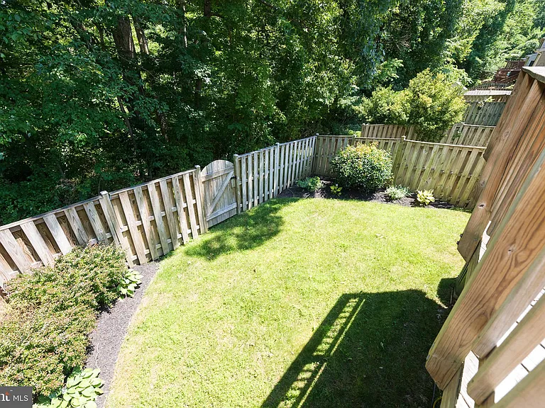 12863 Misty Ln — Photo 32