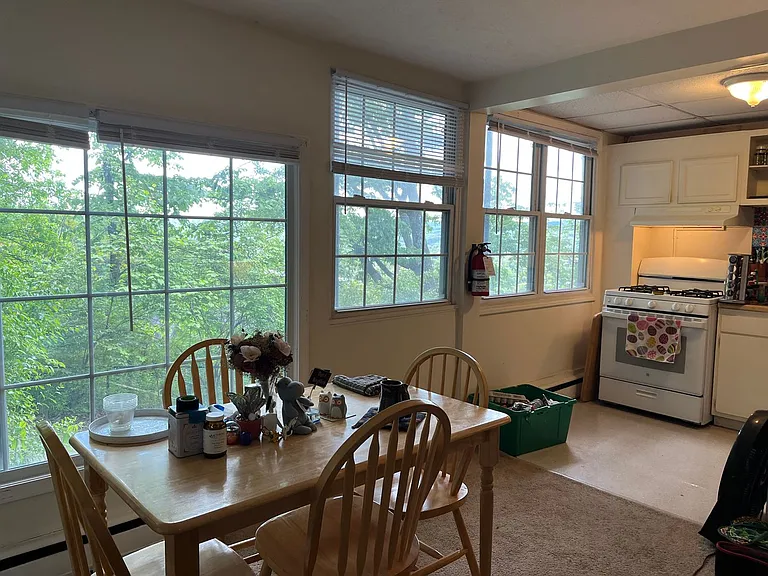 934 Stewart Ave — Photo 8