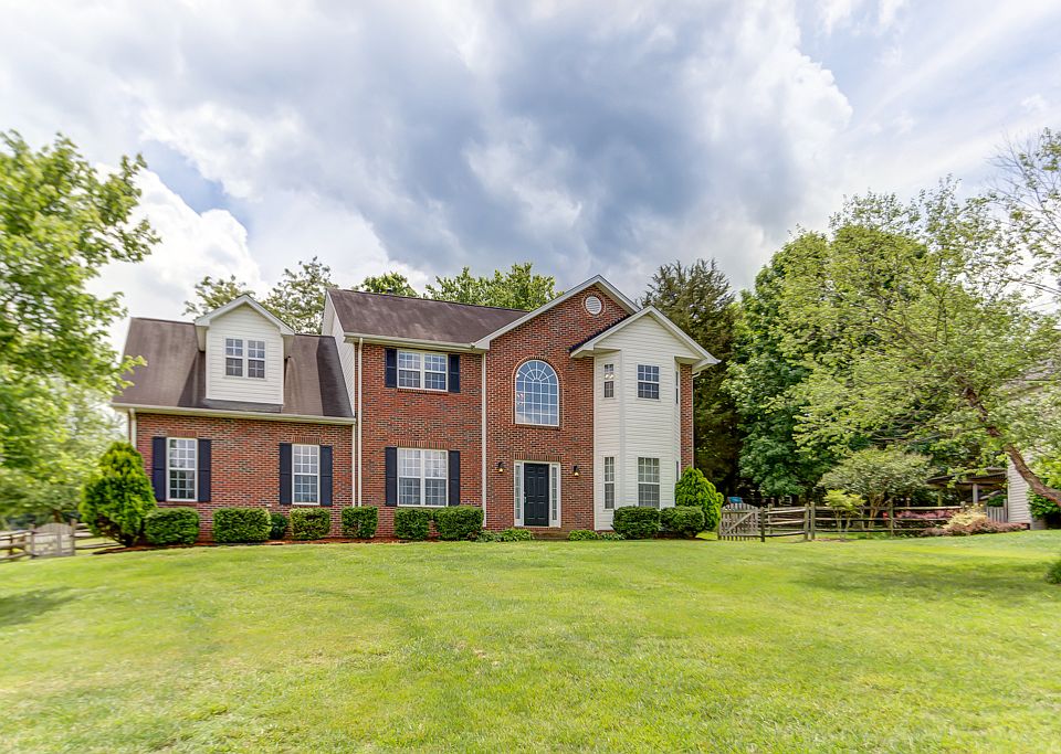 1st image of 7792 Orchard Park Cir