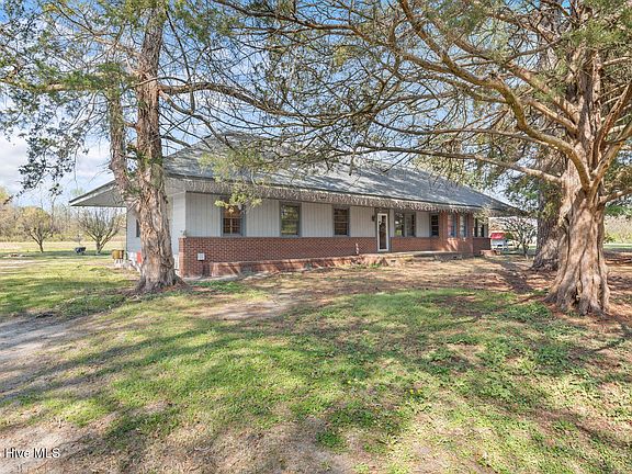 5th image of 325 Bartlett Road