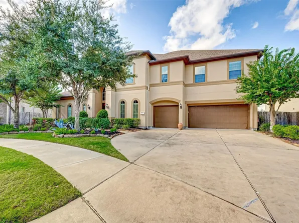 2914 Cotswold Ln, Sugar Land, TX 77479