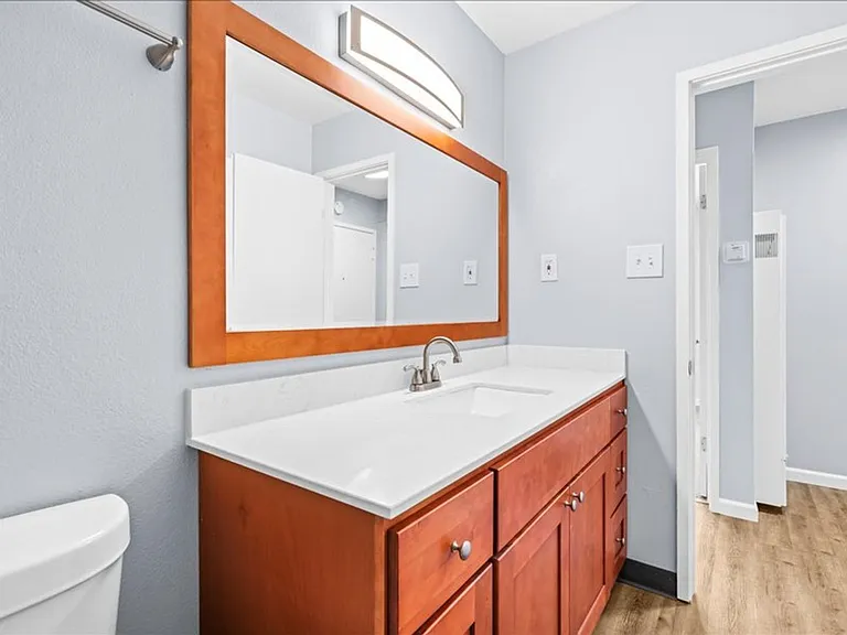2500 Dana St — Photo 52