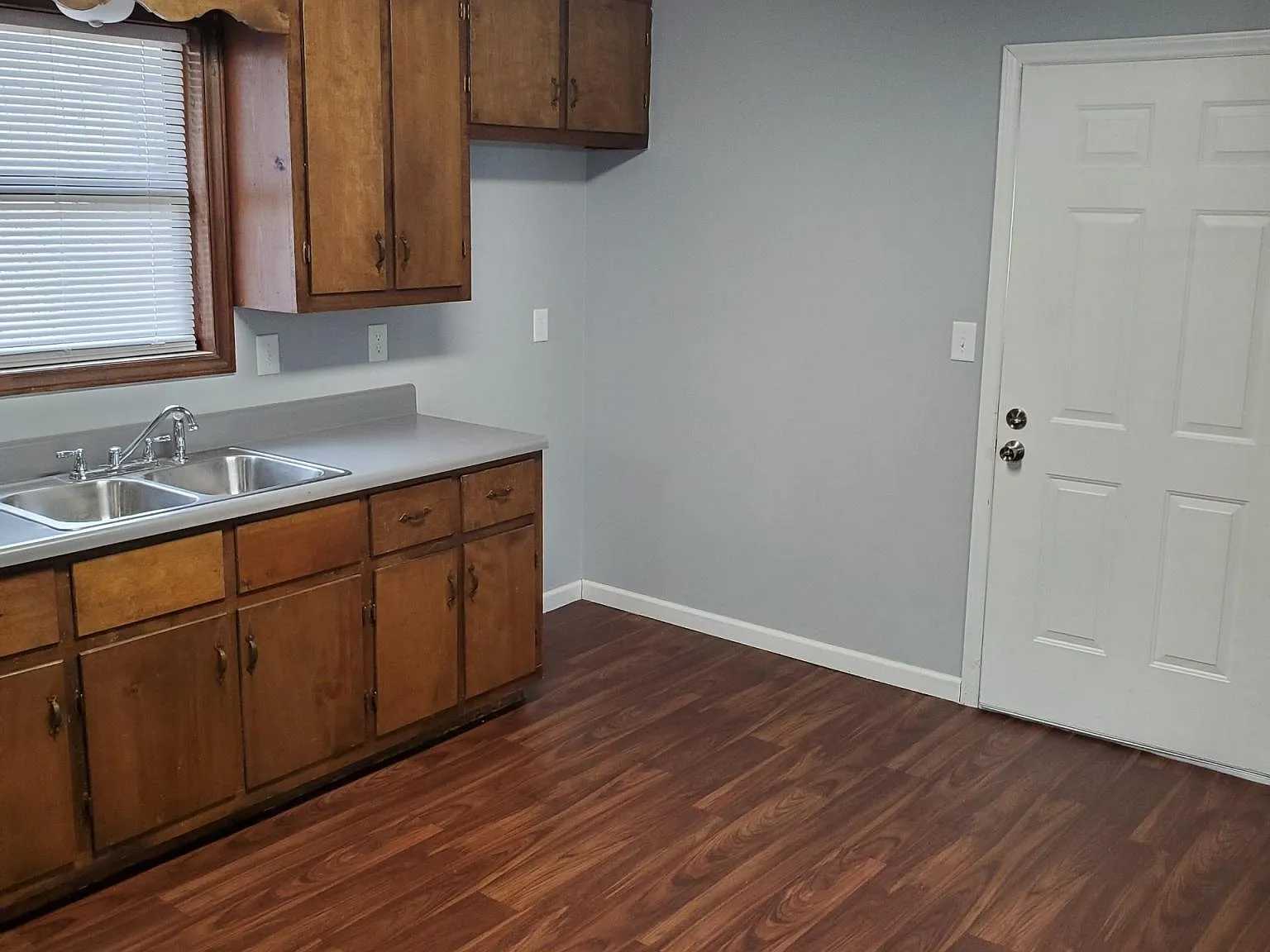 115 Edgewood Dr — Photo 4