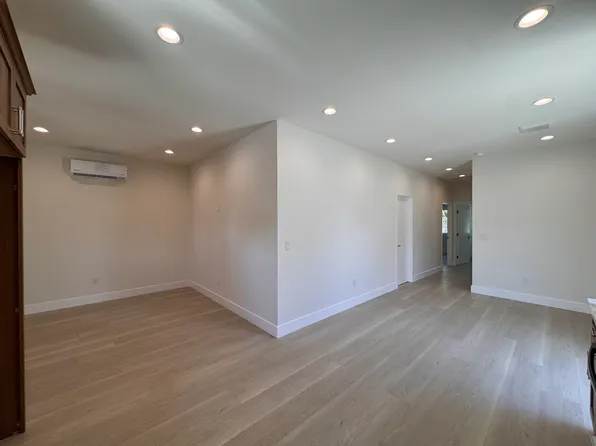 11673 1/2 Iris Ave, Fountain Valley, CA 92708