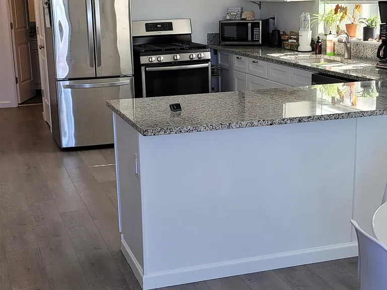 1416 N Jetty Ave SW — Photo 8