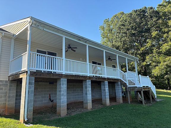 2nd image of 2216 Overlook Rd