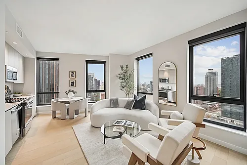 567 Fulton St #20M Photo 1