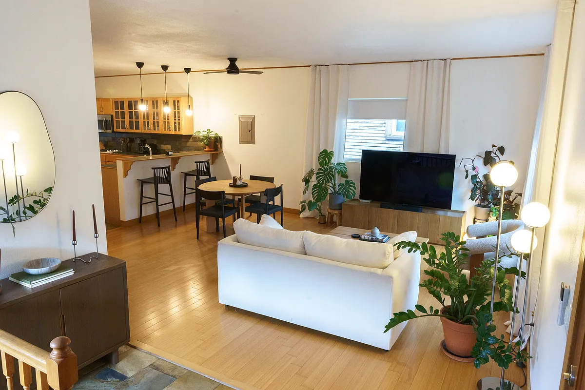 Enter into the light and bright great room. - 819 29th Ave S