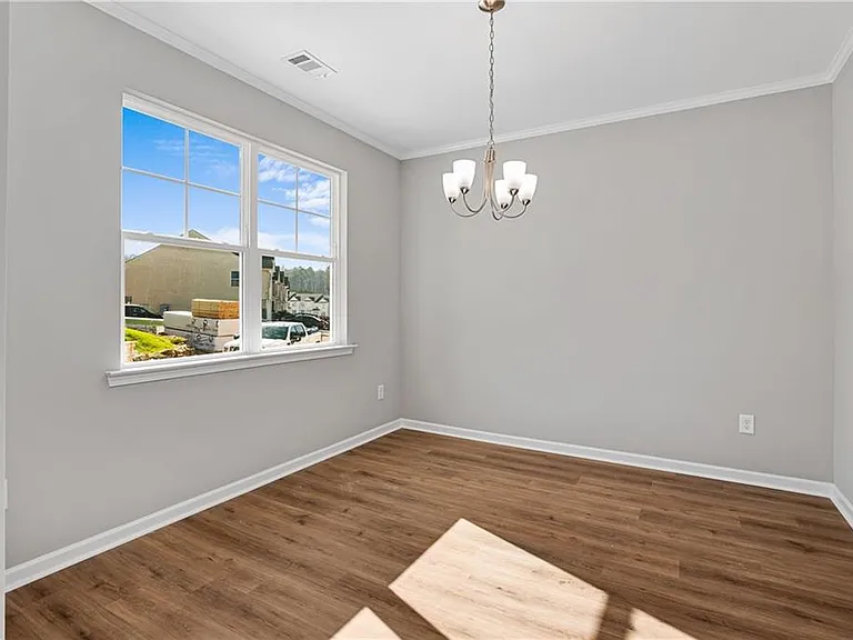 2840 Laurel Ridge Cir — Photo 17