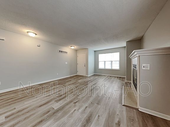 3rd image of 4006 Highland Ave