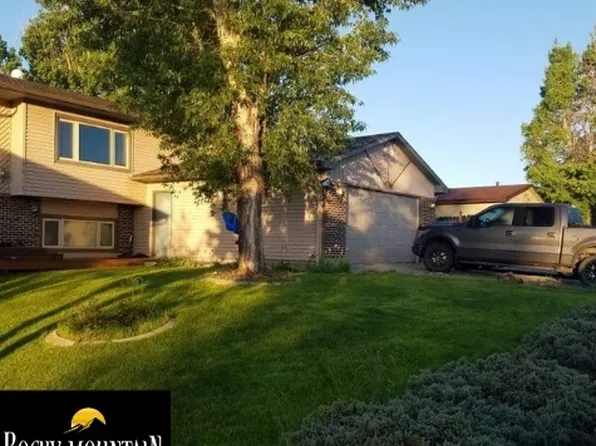 2261 E 17th St, Casper, WY 82609