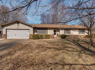 1233 W Highland Street, Springfield, MO 65807