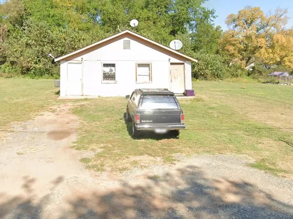 311 Mercer St, Horatio, AR 71842