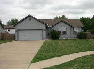 415 W 5th St, Edgerton, KS 66021