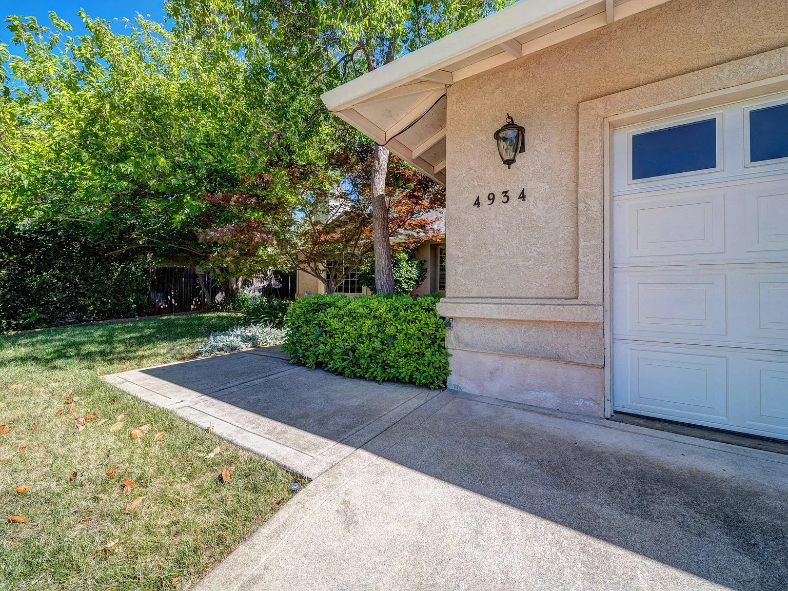4934 Tralee Ln — Photo 2