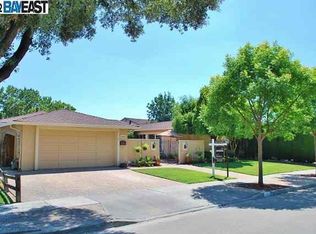 2449 Crestline Rd, Pleasanton, CA 94566