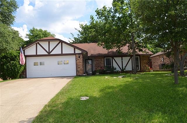 1st image of 671 Hillside Dr