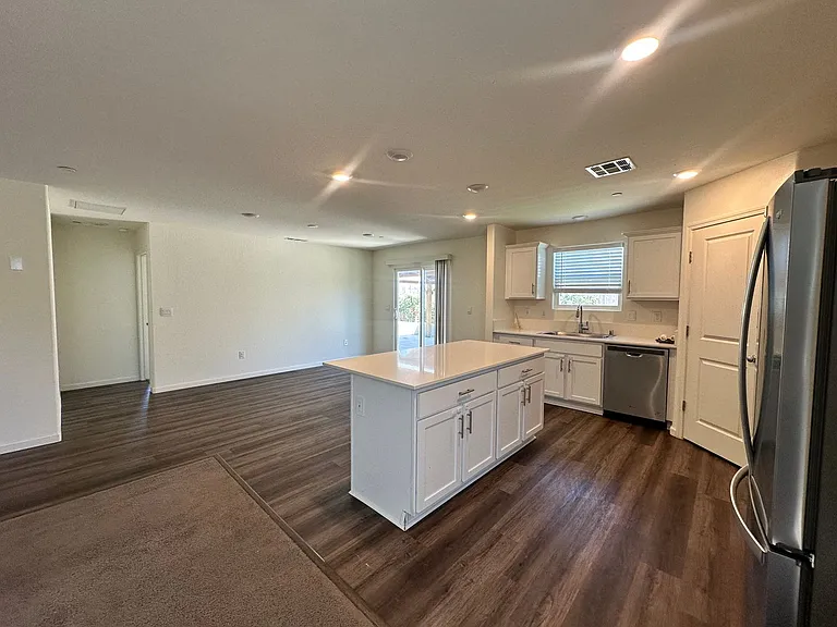 1892 Capistrano Ave — Photo 12