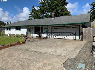 1230 Kingwood St, Florence, OR 97439