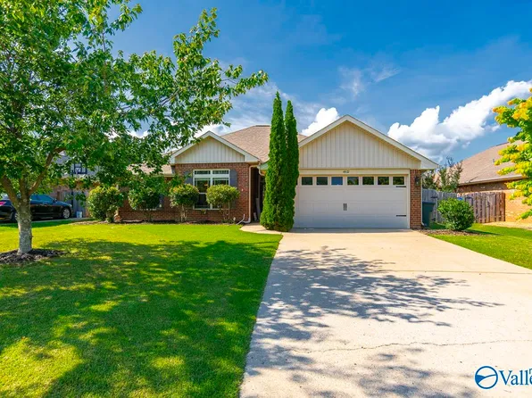 4621 Carrington Blvd SE, Owens Cross Roads, AL 35763