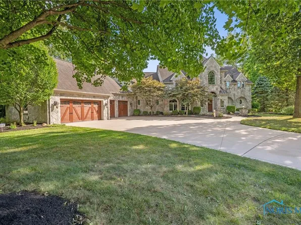 5 Riverhills Ln, Toledo, OH 43623