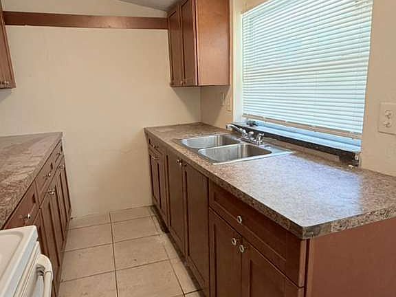 5th image of 2954 NW 51st Ter