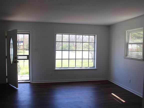 2nd image of 1825 Hartland St