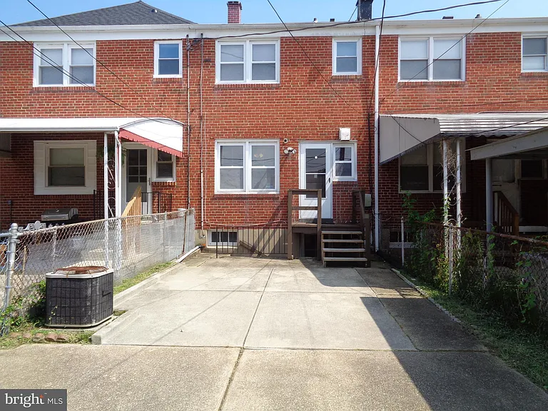 2245 Graythorn Rd — Photo 31