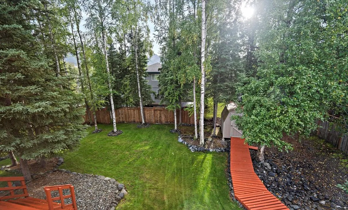 Building Photo - 8737 Inyo Cir