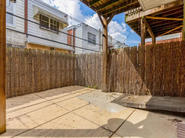 2138 S 15th St #1, Philadelphia, PA 19145