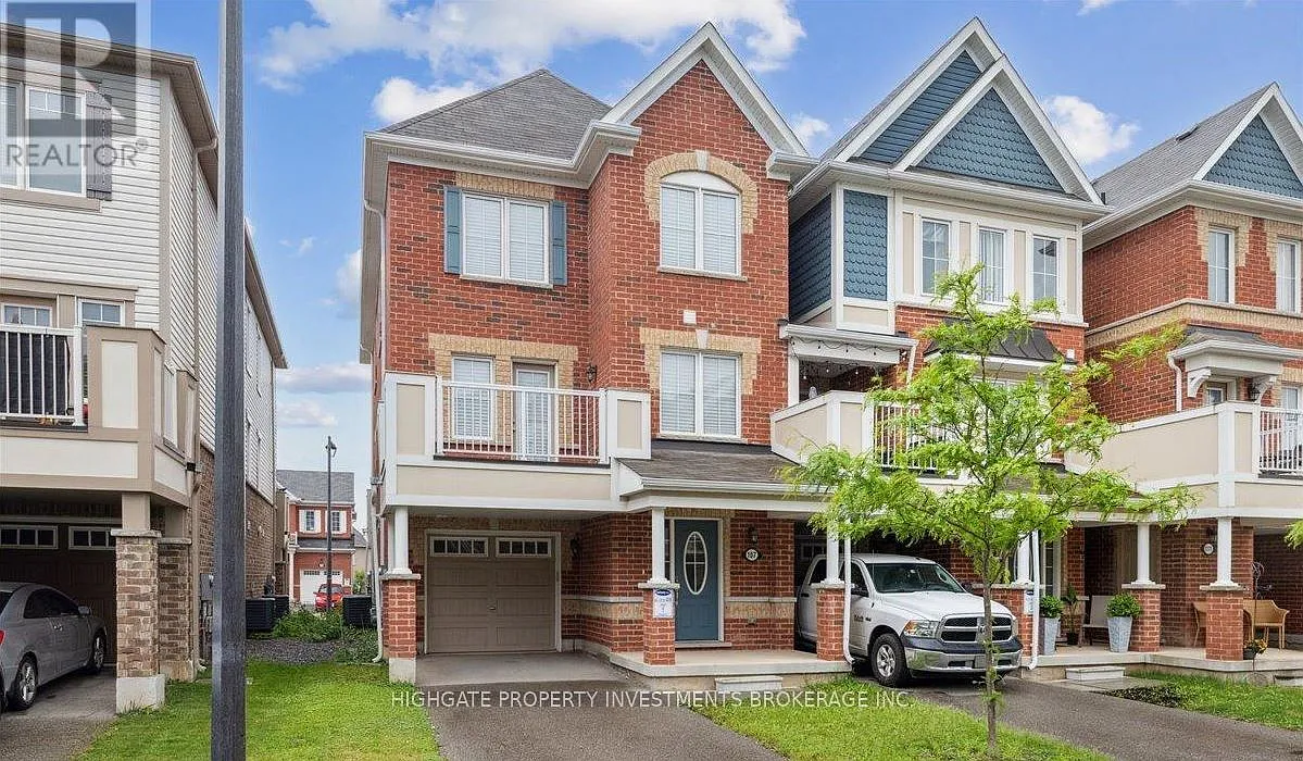 3 bed, $2,850 — Photo 1