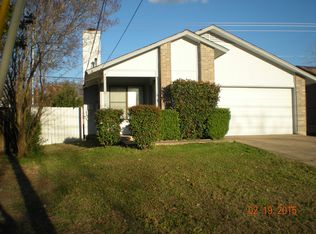 1905 Castle Gate Cir, San Marcos, TX 78666