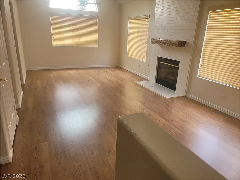4013 Forest Knoll Ln — Photo 11