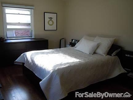 4th image of 593 N Old Woodward Ave #535