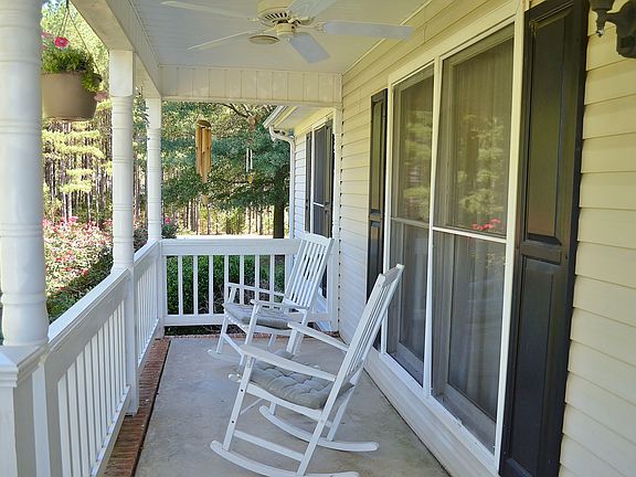 4th image of Serenity Hills Dr