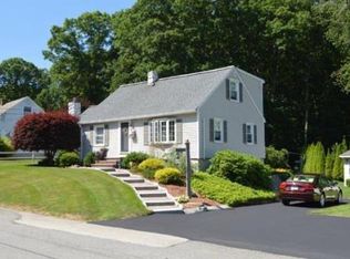 4 Fletcher Dr, Auburn, MA 01501