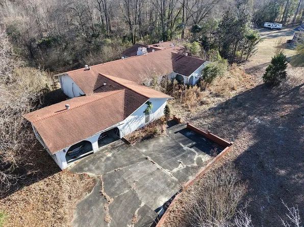 123 Bob White Rd, Cheraw, SC 29520