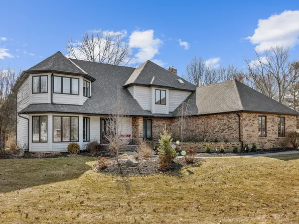 6N131 Old Homestead Rd, Saint Charles, IL 60175