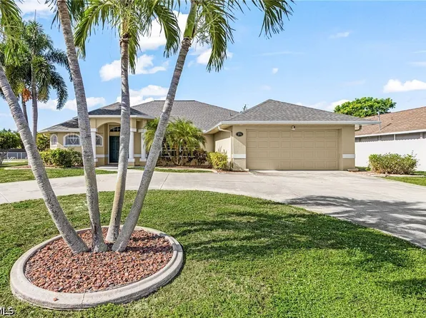 2214 SE 10th Ln, Cape Coral, FL 33990