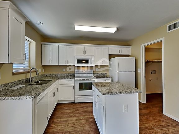 3rd image of 8711 S 50th Ln