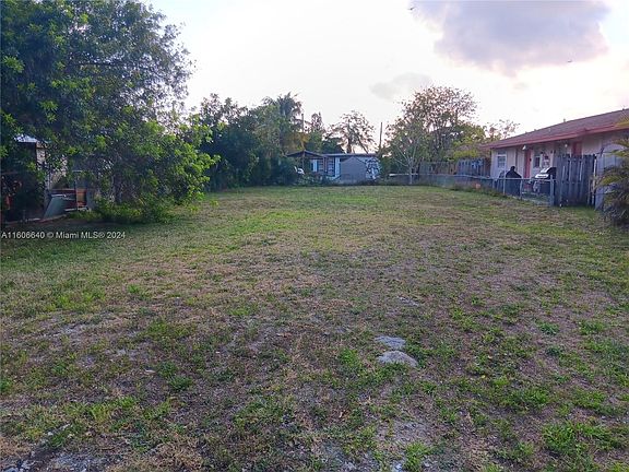 3rd image of 4241 SW 62nd Ave