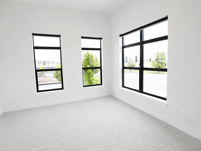 21806 E Indiana Ave — Photo 44