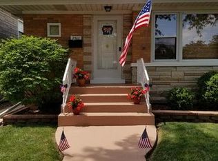 2502 Forest Ave, North Riverside, IL 60546