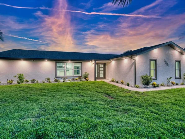 728 Spanish Main Dr, Apollo Beach, FL 33572