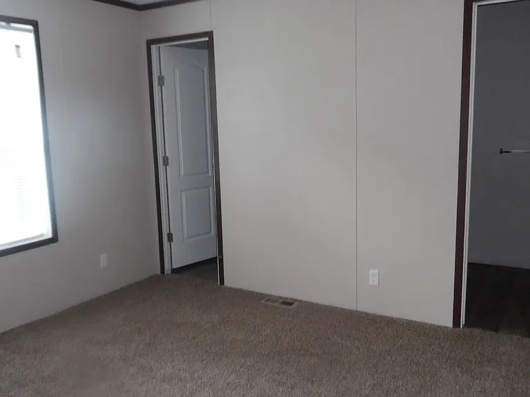 Pavilion Estates — Photo 11