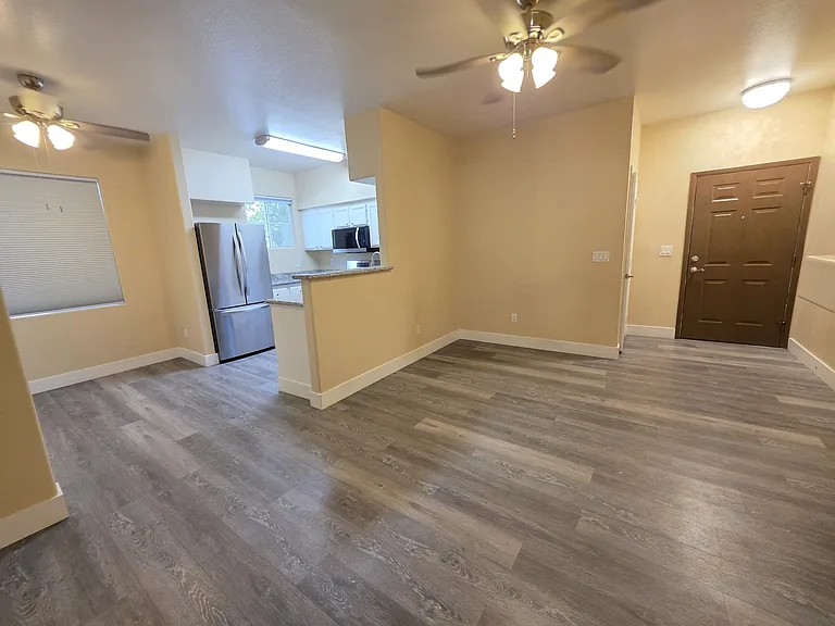 9050 W Warm Springs Rd #1077 — Photo 8