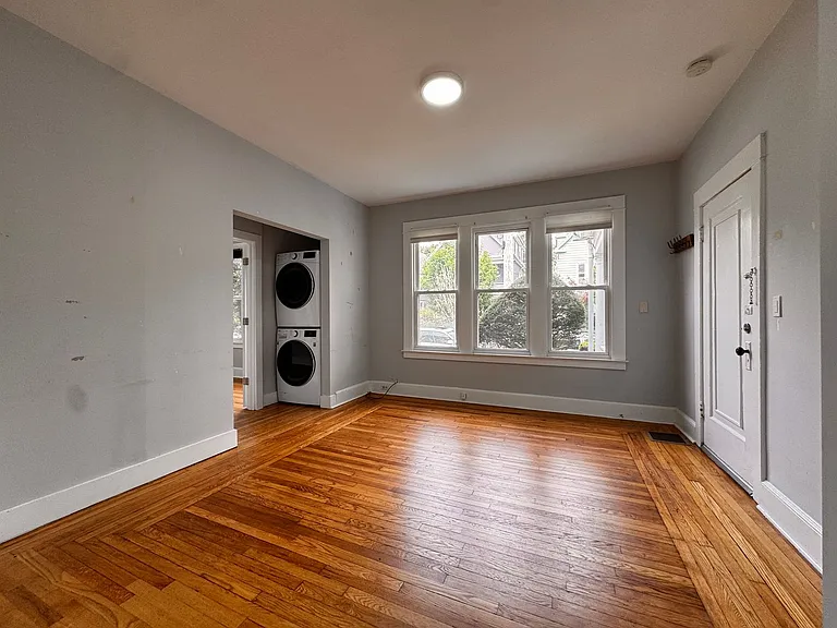 155 Foster St — Photo 14