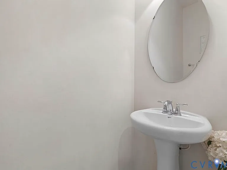 9018 Tow Hook Pl — Photo 10