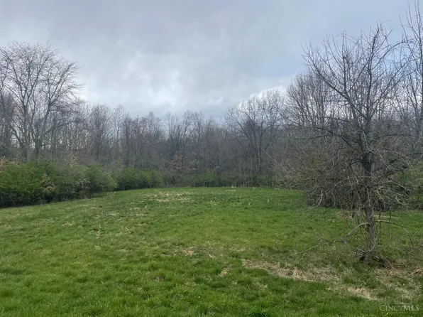 741 E Center St, Blanchester, OH 45107