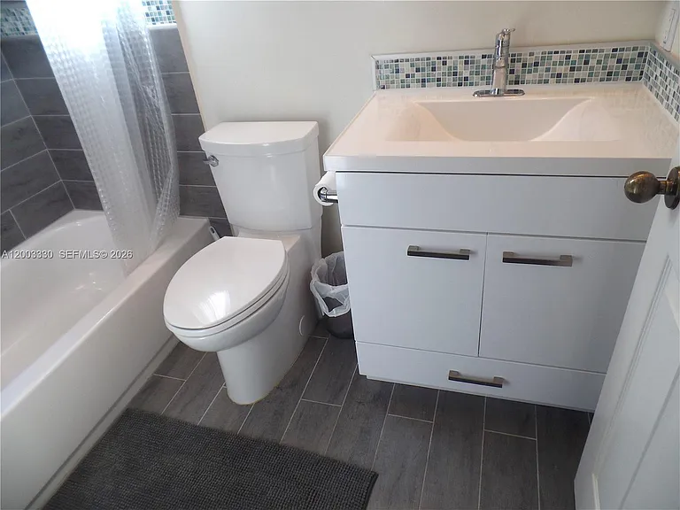 1365 Majesty Ter — Photo 14